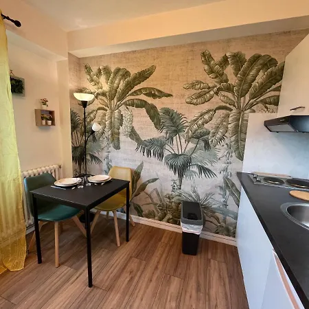 Amazonite, Proche Centre De Stationnement A Proximite Apartment Caen